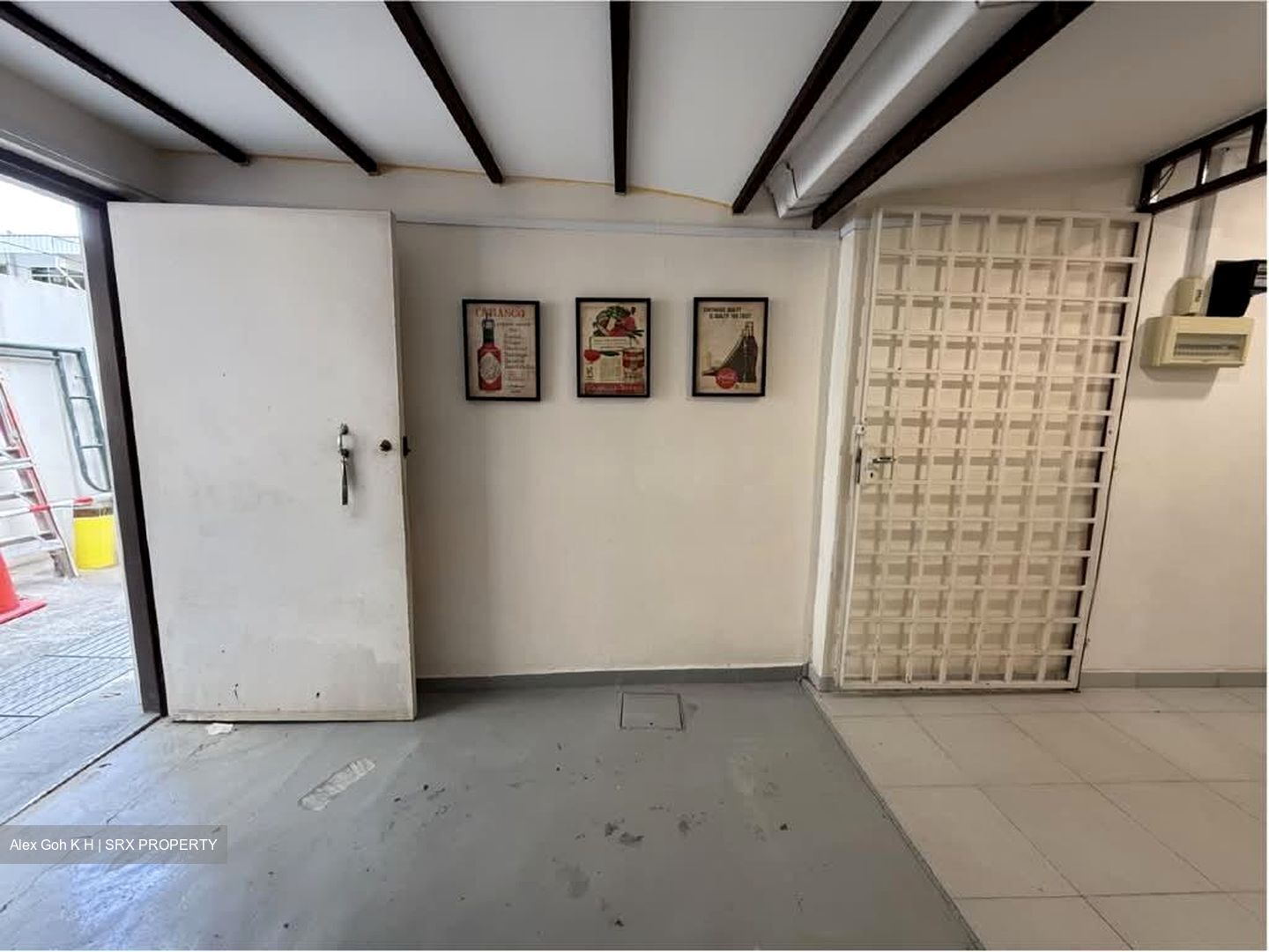 Crane Road (D15), Terrace #562924051